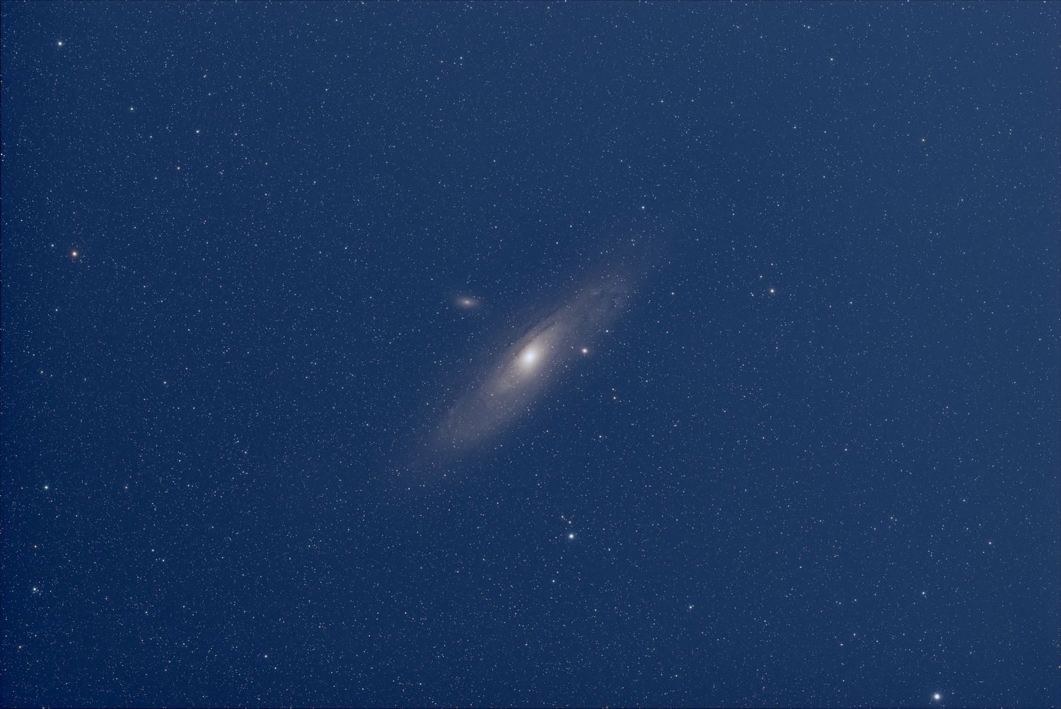 Andromeda M31 bei Vollmond M 31, M 32, M 110