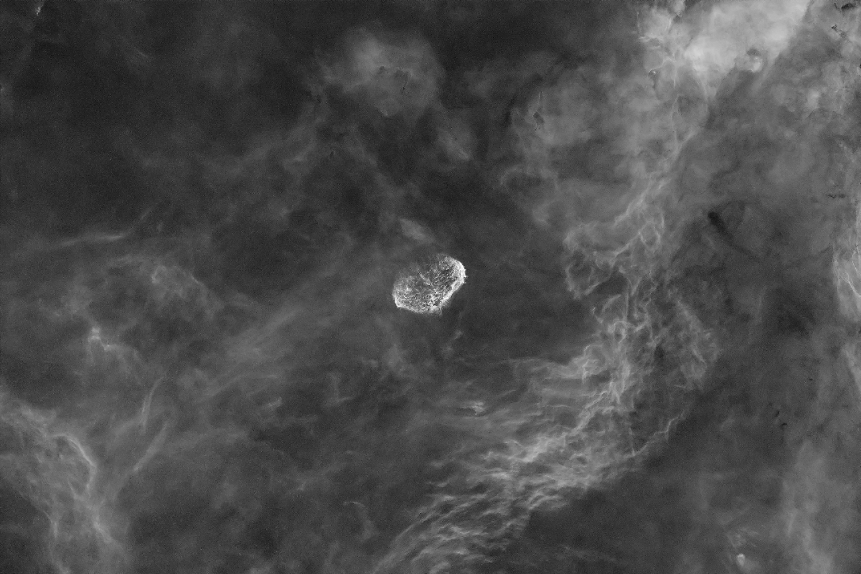 H-Alpha Strukturen um NGC 6888  NGC 6888