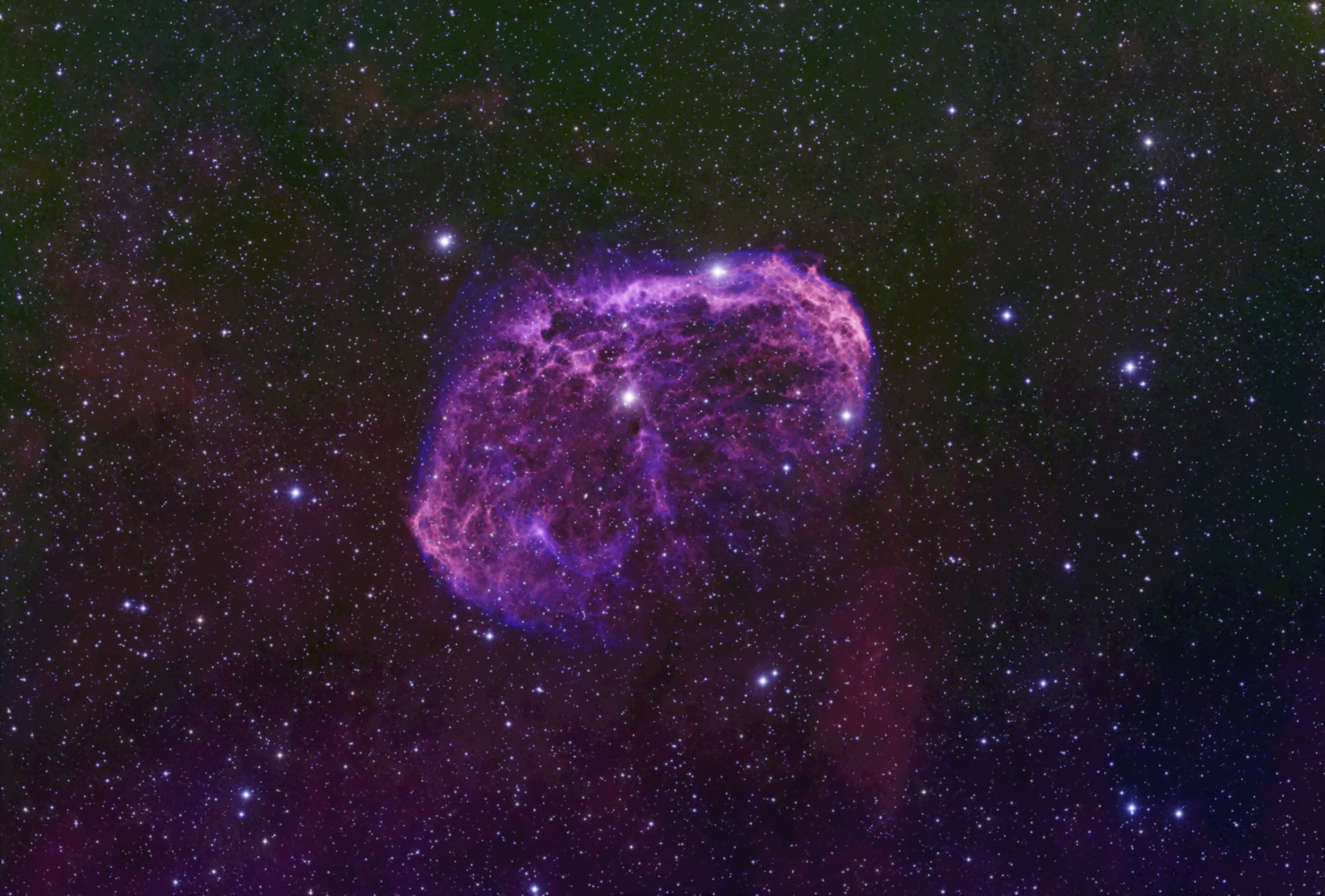 Crescent Nebel in Farbe NGC 6888